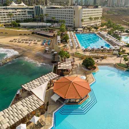 Mövenpick Hotel Beirut Exterior foto
