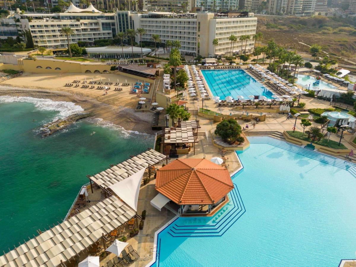 Mövenpick Hotel Beirut Exterior foto